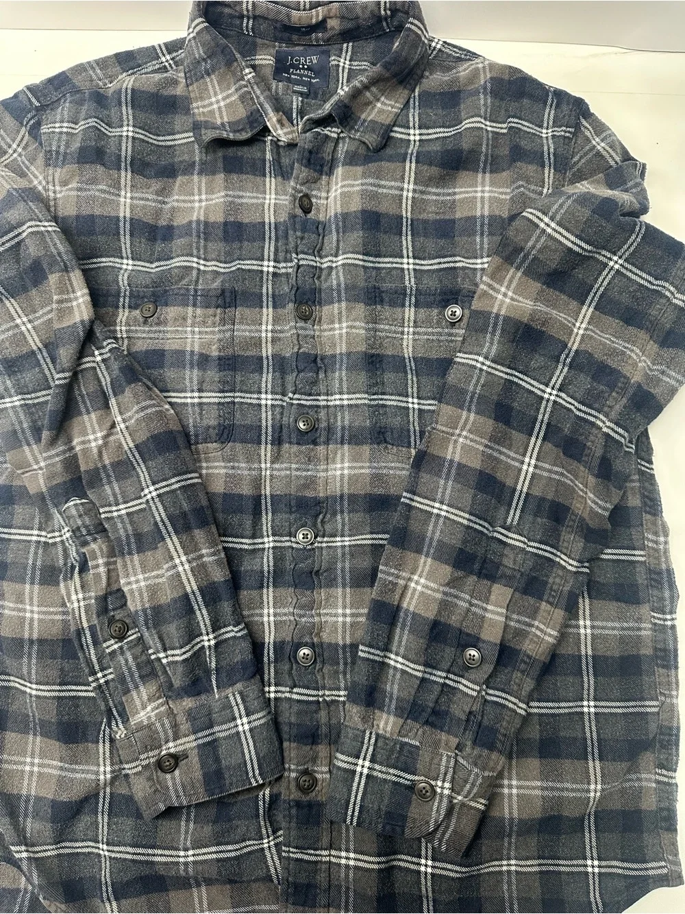 J. Crew Men’s Navy and Gray Plaid Button-Down Shirt Size M